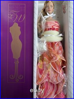 Tonner Tyler Wentworth 2005 Collection CINNAMON SWIRL 16 FASHION DOLL NEW NRFB Tonner Tyler Wentworth 2005 Collection CINNAMON SWIRL 16 FASHION DOLL NEW NRFB