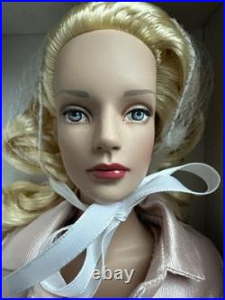 Tonner Tyler Wentworth 2005 Collection JUST DIVINE SYDNEY CHASE 16 DOLL NEW NIB
