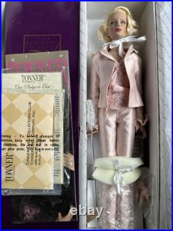 Tonner Tyler Wentworth 2005 Collection JUST DIVINE SYDNEY CHASE 16 DOLL NEW NIB Tonner Tyler Wentworth 2005 Collection JUST DIVINE SYDNEY CHASE 16 DOLL NEW NIB