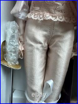 Tonner Tyler Wentworth 2005 Collection JUST DIVINE SYDNEY CHASE 16 DOLL NEW NIB