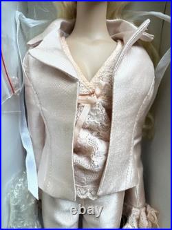 Tonner Tyler Wentworth 2005 Collection JUST DIVINE SYDNEY CHASE 16 Dressed DOLL