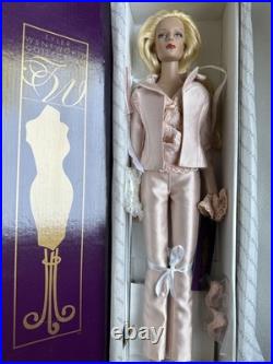 Tonner Tyler Wentworth 2005 Collection JUST DIVINE SYDNEY CHASE 16 Dressed DOLL