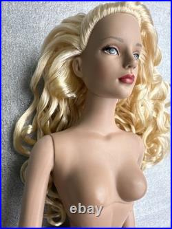 Tonner Tyler Wentworth 2005 Collection JUST DIVINE SYDNEY CHASE 16 NUDE DOLL