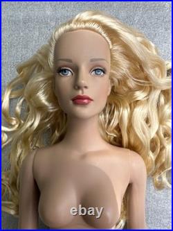 Tonner Tyler Wentworth 2005 Collection JUST DIVINE SYDNEY CHASE 16 NUDE DOLL