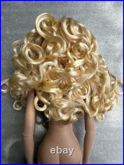 Tonner Tyler Wentworth 2005 Collection JUST DIVINE SYDNEY CHASE 16 NUDE DOLL