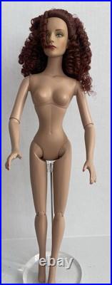 Tonner Tyler Wentworth 2005 Collection NUDE WHEN IN ROME SYDNEY CHASE 16 DOLL