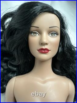 Tonner Tyler Wentworth 2005 Collection STELLA ROSE RAVEN 16 NUDE FASHION DOLL
