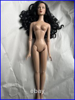 Tonner Tyler Wentworth 2005 Collection STELLA ROSE RAVEN 16 NUDE FASHION DOLL