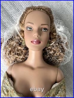 Tonner Tyler Wentworth 2006 COLLECTION FAO SCHWARZ IRISH INCANTATION 16 Doll LE
