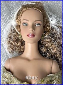 Tonner Tyler Wentworth 2006 COLLECTION FAO SCHWARZ IRISH INCANTATION 16 Doll LE