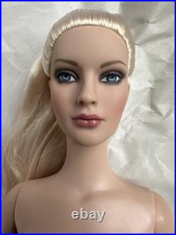 Tonner Tyler Wentworth 2006 Collection BASIC JANE PLATINUM 16 Fashion Doll BW