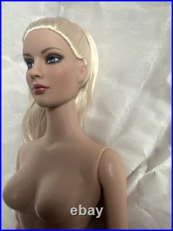 Tonner Tyler Wentworth 2006 Collection BASIC JANE PLATINUM 16 Fashion Doll BW
