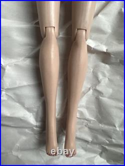 Tonner Tyler Wentworth 2006 Collection BASIC JANE PLATINUM 16 Fashion Doll BW