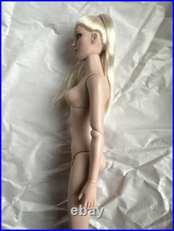Tonner Tyler Wentworth 2006 Collection BASIC JANE PLATINUM 16 Fashion Doll BW