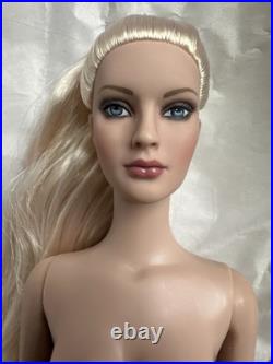 Tonner Tyler Wentworth 2006 Collection BASIC JANE PLATINUM 16 Fashion Doll BW