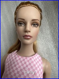 Tonner Tyler Wentworth 2006 Collection CHECK THIS OUT! SYDNEY 16 Fashion Doll