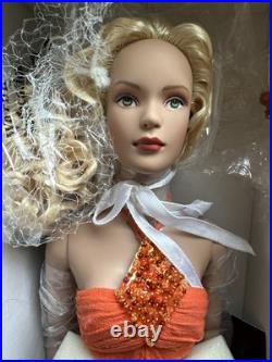 Tonner Tyler Wentworth 2006 Collection CITRINE DREAM 16 FASHION DOLL NEW NRFB Tonner Tyler Wentworth 2006 Collection CITRINE DREAM 16 FASHION DOLL NEW NRFB