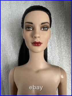 Tonner Tyler Wentworth 2006 Collection NUDE BASIC JANE RAVEN 16 Fashion Doll BW