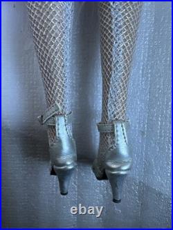 Tonner Tyler Wentworth 2006 FAO SCHWARZ PASTEL PHOENIX SYDNEY CHASE 16 Doll LE