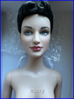 Tonner Tyler Wentworth 2006 NUDE WIZARD OF OZ 16 BASIC OZMOPOLITAN Doll + STAND Tonner Tyler Wentworth 2006 NUDE WIZARD OF OZ 16 BASIC OZMOPOLITAN Doll + STAND