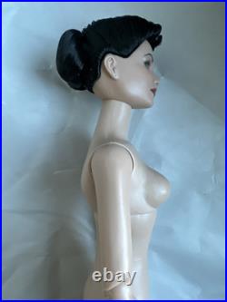 Tonner Tyler Wentworth 2006 NUDE WIZARD OF OZ 16 BASIC OZMOPOLITAN Doll + STAND Tonner Tyler Wentworth 2006 NUDE WIZARD OF OZ 16 BASIC OZMOPOLITAN Doll + STAND