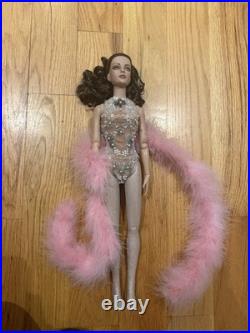Tonner Tyler Wentworth 2006 PASTEL PHOENIX SYDNEY CHASE 16 Doll Read Descriptio