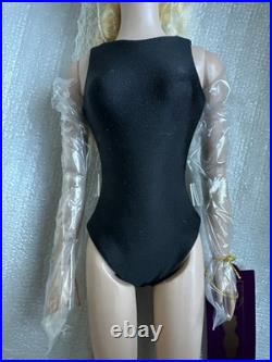 Tonner Tyler Wentworth 2007 BASIC BLACK BLONDE TYLER 16 Fashion DOLL BW BODY LE
