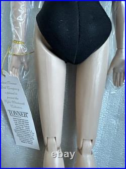 Tonner Tyler Wentworth 2007 BASIC BLACK BLONDE TYLER 16 Fashion DOLL BW BODY LE
