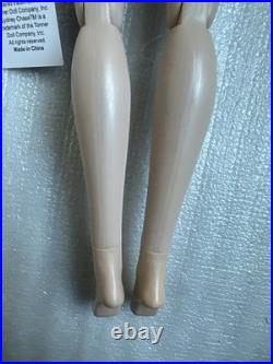 Tonner Tyler Wentworth 2007 BASIC BLACK BLONDE TYLER 16 Fashion DOLL BW BODY LE