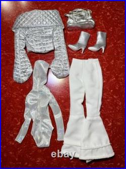 Tonner Tyler Wentworth 2007 COSMIC JETSET LUNA 16 Fashion Only NO DOLL Rare