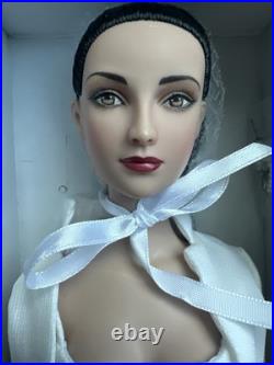 Tonner Tyler Wentworth 2007 Collection PRESS CONFERENCE EMILIE 16 DOLL NEW NIB Tonner Tyler Wentworth 2007 Collection PRESS CONFERENCE EMILIE 16 DOLL NEW NIB