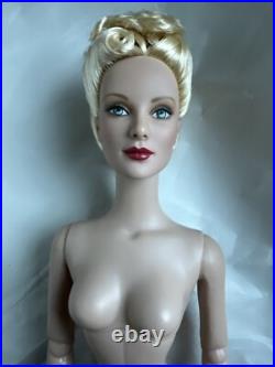 Tonner Tyler Wentworth 2007 HIGH SEAS Basic DAPHNE DIMPLES 16 NUDE Fashion Doll