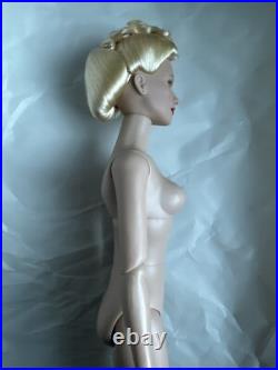 Tonner Tyler Wentworth 2007 HIGH SEAS Basic DAPHNE DIMPLES 16 NUDE Fashion Doll