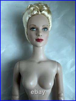 Tonner Tyler Wentworth 2007 HIGH SEAS Basic DAPHNE DIMPLES 16 NUDE Fashion Doll