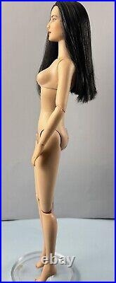 Tonner Tyler Wentworth 2007 NUDE DOLL Fifth Ave Fever LAYNE 16 withorig stand