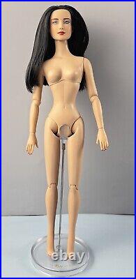 Tonner Tyler Wentworth 2007 NUDE DOLL Fifth Ave Fever LAYNE 16 withorig stand