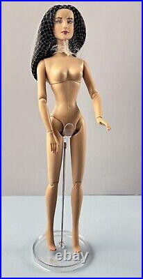 Tonner Tyler Wentworth 2007 NUDE DOLL Fifth Ave Fever LAYNE 16 withorig stand