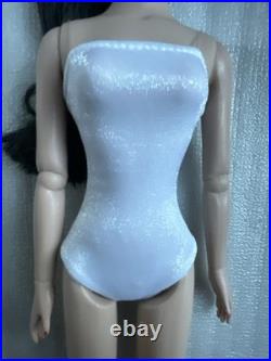 Tonner Tyler Wentworth 2007 ULTRA BASIC STELLA RAVEN 16 FASHION DOLL LE250 READ