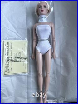 Tonner Tyler Wentworth 2008 ULTRA BASIC SHAUNA PLATINUM 16 Fashion Doll LE 150
