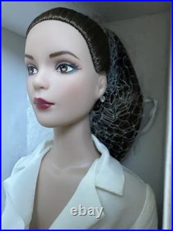 Tonner Tyler Wentworth 2009 Collection SIGNATURE STYLE BW BRUNETTE 16 DOLL LE