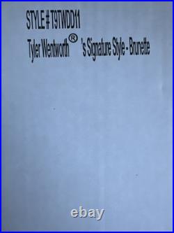 Tonner Tyler Wentworth 2009 Collection SIGNATURE STYLE BW BRUNETTE 16 DOLL LE