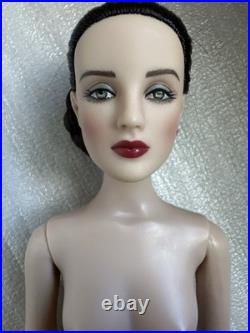 Tonner Tyler Wentworth 2009 NUDE EVOCATIVE ANTOINETTE 16 FASHION DOLL LE 150