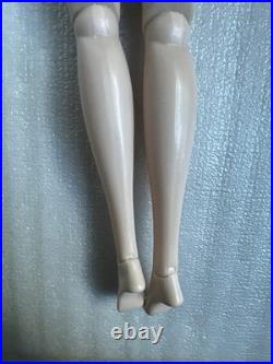 Tonner Tyler Wentworth 2009 NUDE EVOCATIVE ANTOINETTE 16 FASHION DOLL LE 150