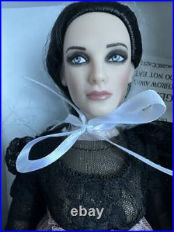 Tonner Tyler Wentworth 2009 SINISTER CIRCUS THE WAIF Fashion Doll LE 1000 NRFB Tonner Tyler Wentworth 2009 SINISTER CIRCUS THE WAIF Fashion Doll LE 1000 NRFB