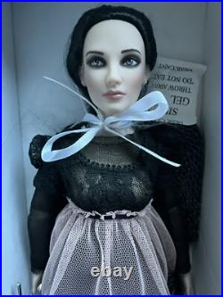 Tonner Tyler Wentworth 2009 SINISTER CIRCUS THE WAIF Fashion Doll LE 1000 NRFB Tonner Tyler Wentworth 2009 SINISTER CIRCUS THE WAIF Fashion Doll LE 1000 NRFB