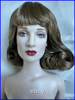 Tonner Tyler Wentworth 2010 16 CAROL BARRIE WIGGED FASHION Doll BW BODY No Box