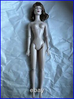 Tonner Tyler Wentworth 2010 16 CAROL BARRIE WIGGED FASHION Doll BW BODY No Box