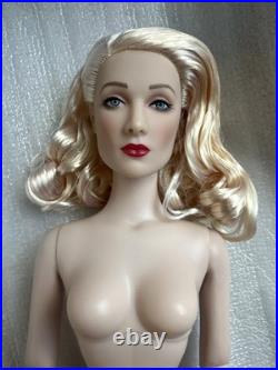 Tonner Tyler Wentworth 2010 HOLLYWOOD GLAMOUR OFF SET CAROL BARRIE NUDE 16 DOLL