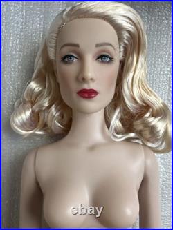 Tonner Tyler Wentworth 2010 HOLLYWOOD GLAMOUR OFF SET CAROL BARRIE NUDE 16 DOLL