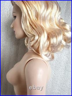 Tonner Tyler Wentworth 2010 HOLLYWOOD GLAMOUR OFF SET CAROL BARRIE NUDE 16 DOLL